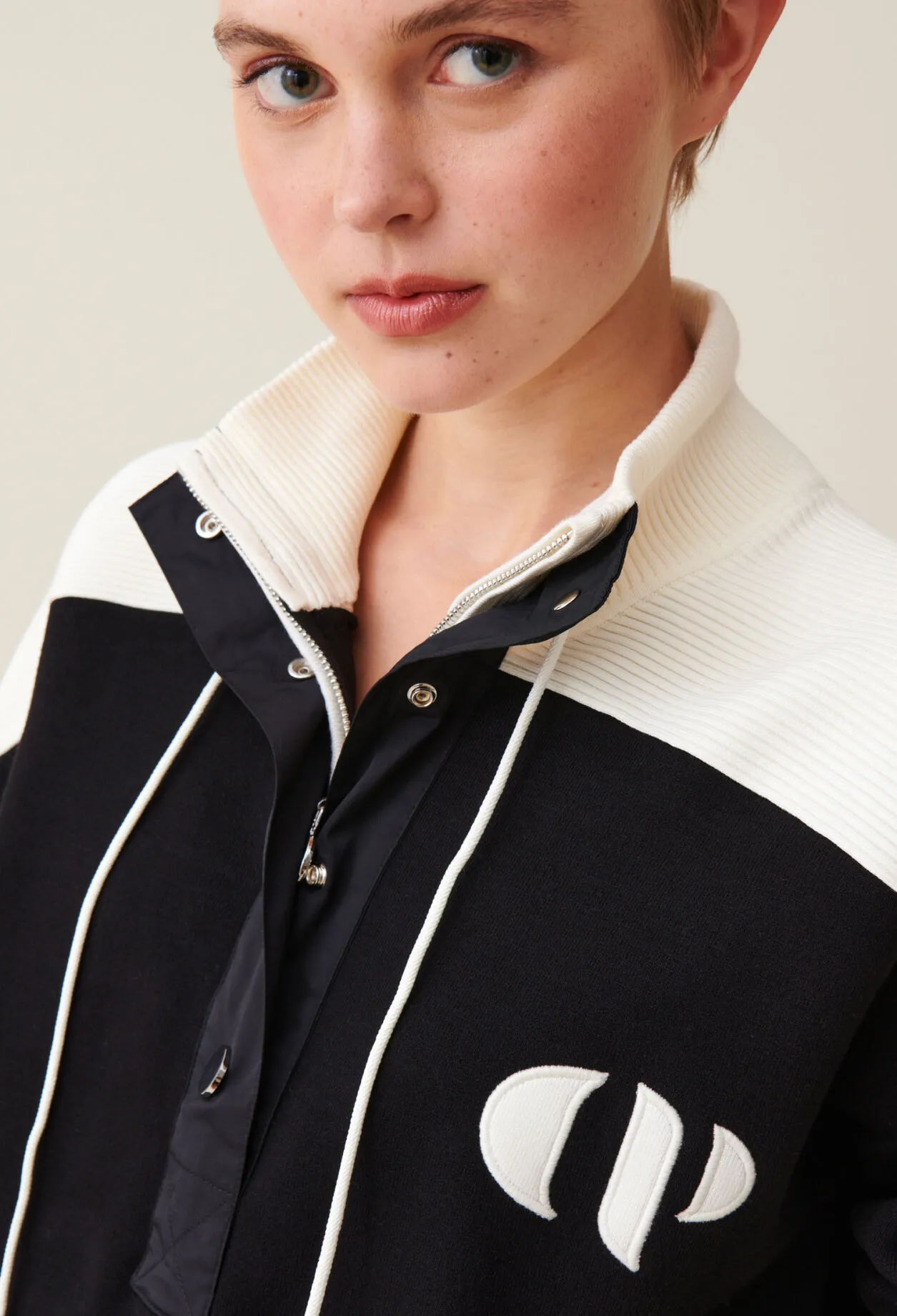 Sweatshirt Minimum Troyerkragen