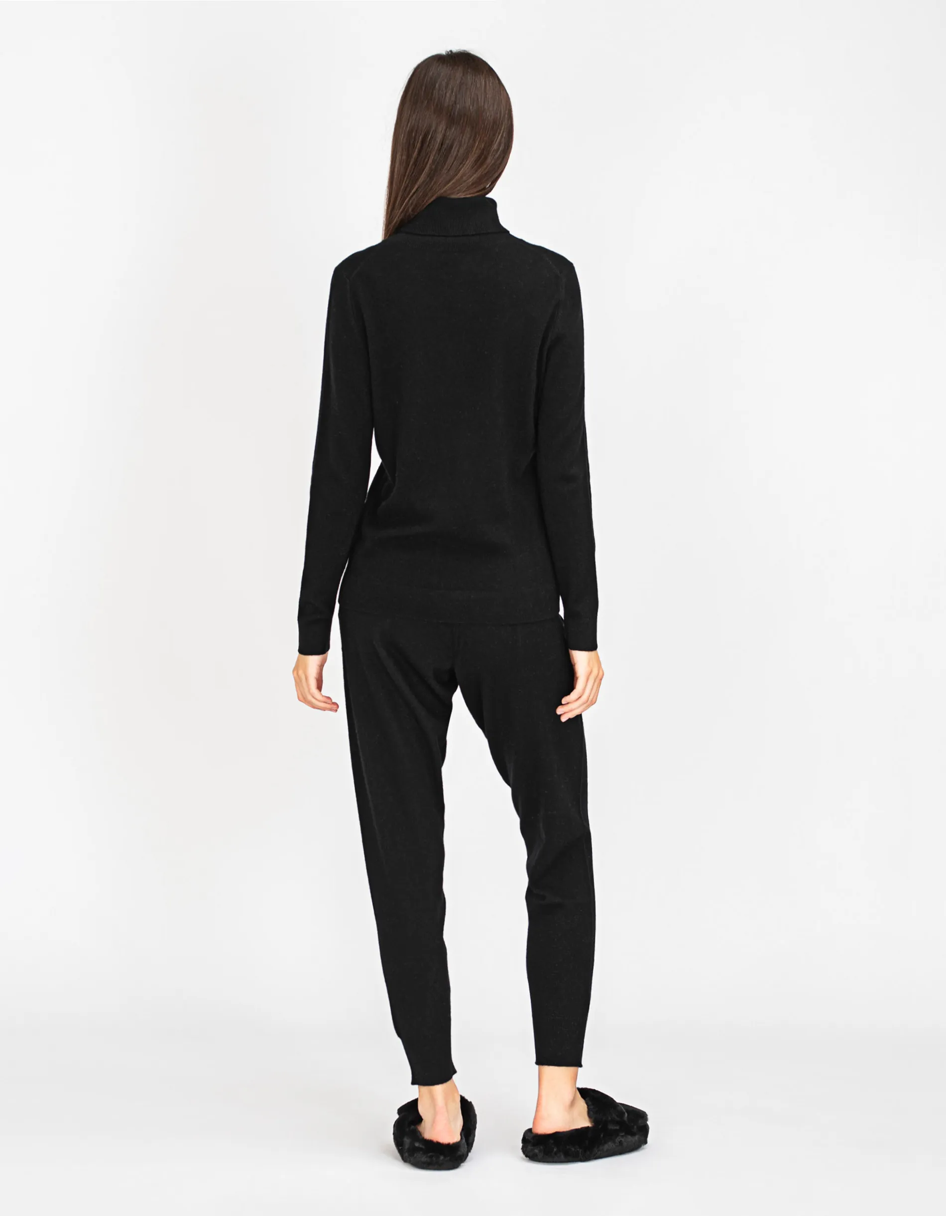 (THE MERCER) N.Y. Buffalo Black // Kaschmir-Rollkragenpullover